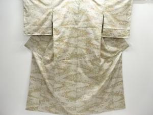 花に霞模様織り出し本場白大島紬着物(5マルキ)